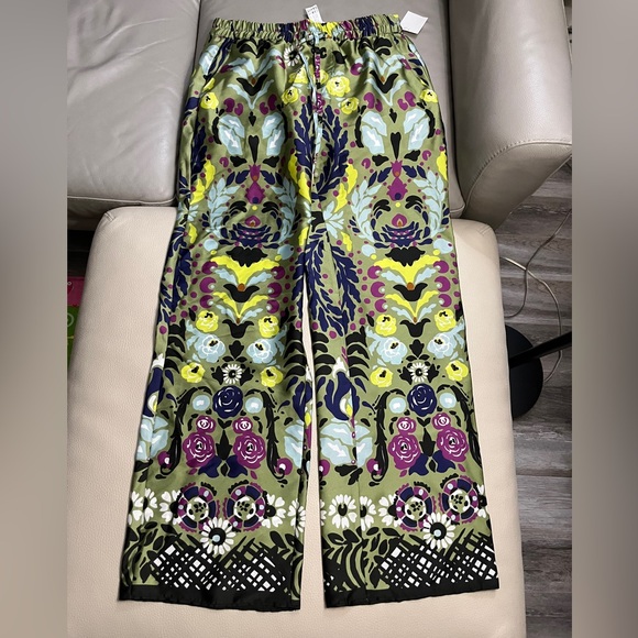 Zara Women’s Floral Print Satin Effect Wide Leg Flowy Pants - Size L - Picture 5 of 13